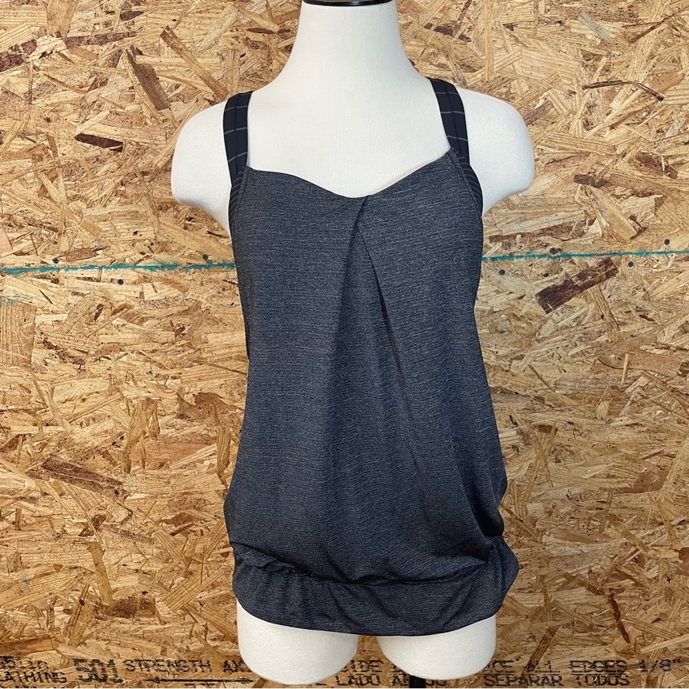 Lululemon Rest Less Gray & Black Relaxed Cut Out Tank Top Activewear 2-fer